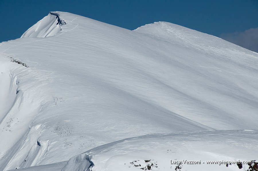 19-ARALALTA E BACIAMORTI SPLENDIDAMENTE INNEVATI.jpg